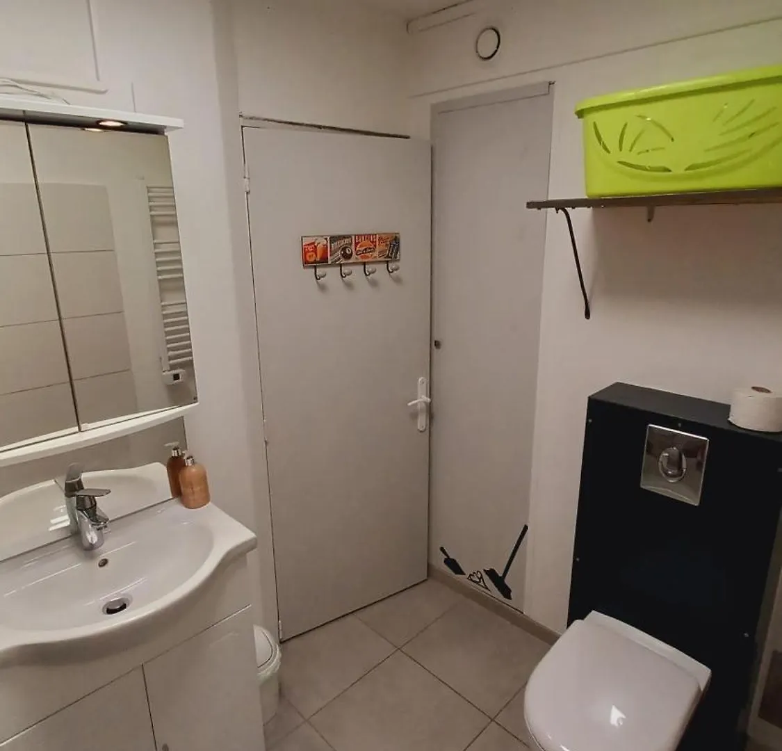 Appartement Studio Cosy tout confort Gaillac centre. France