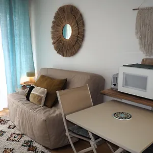 Studio, Balcon Et Acces Direct Page Appartement Dinard